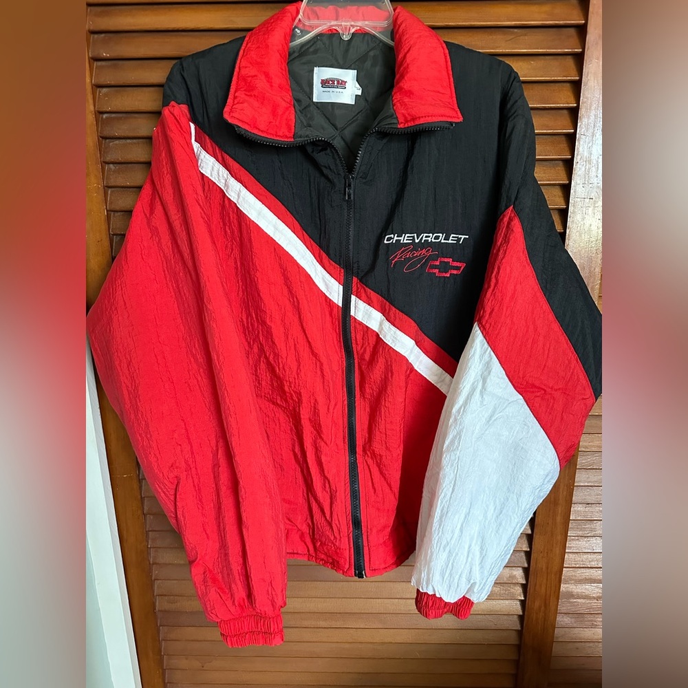 Vintage 1998 made in USA NASCAR Chevrolet Racing team windbreaker jacket. Size L